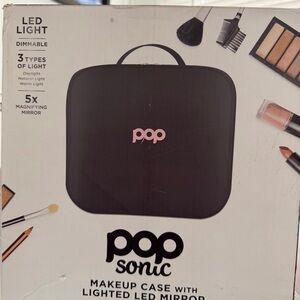 Pop Sonic Black Makeup Case with Lighted LED Mirror